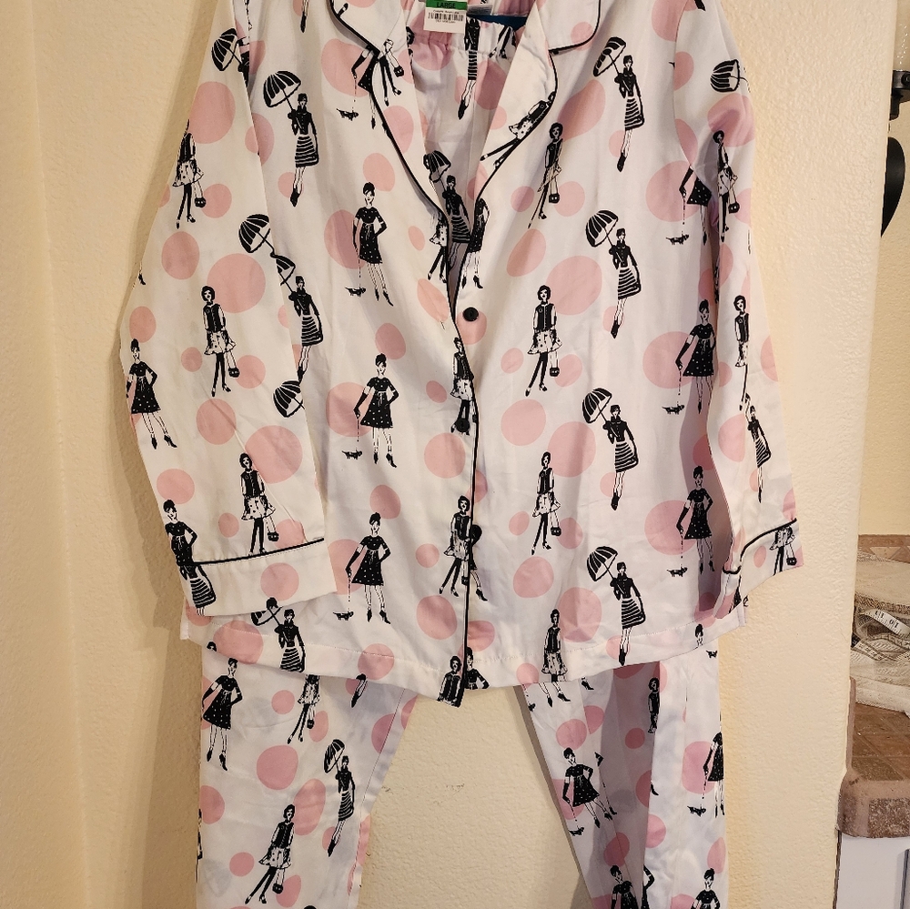 NWT Morgan Taylor 2 Piece Pajama Set